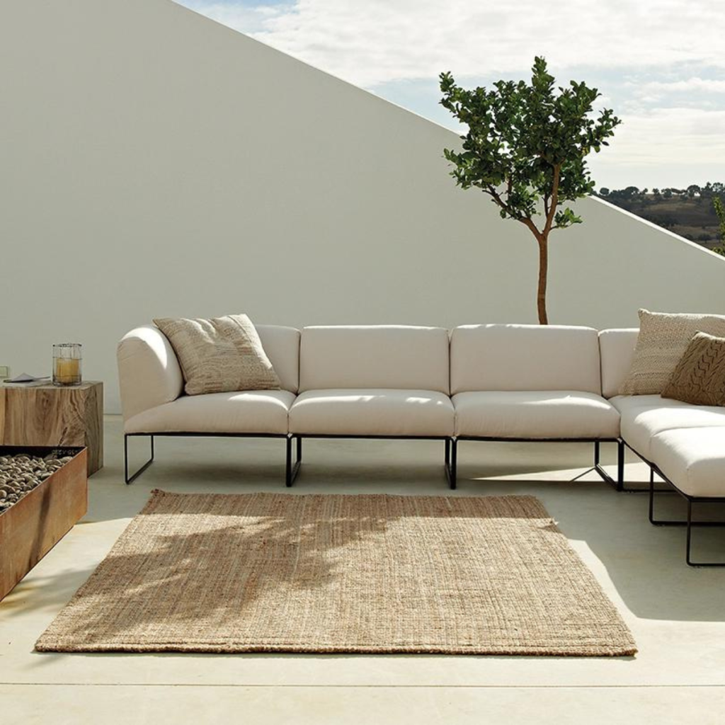 outdoor furniture vacay design by Mobiliti
